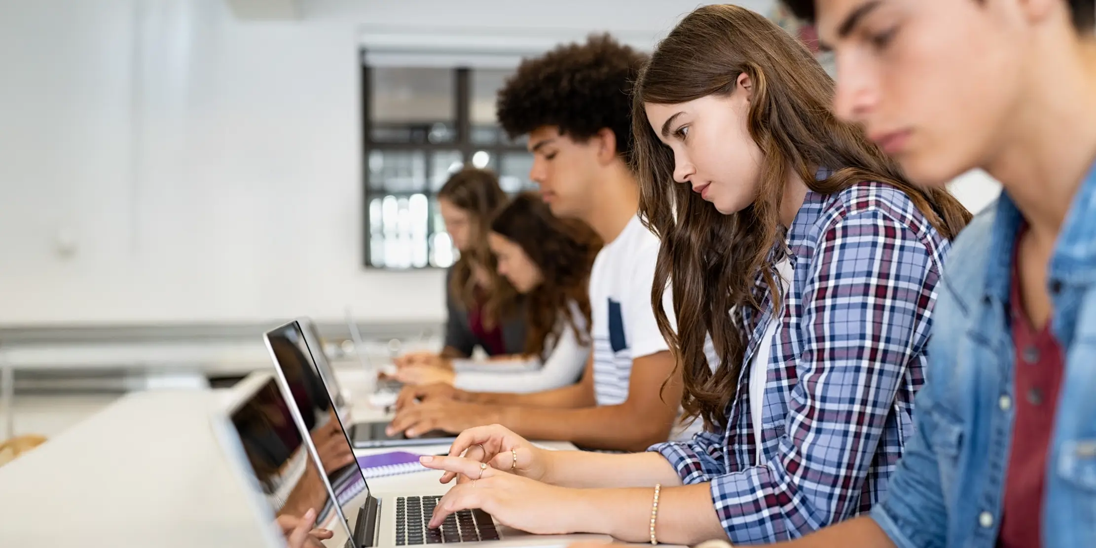 Tips For Students to Stay Cyber Safe This School Year